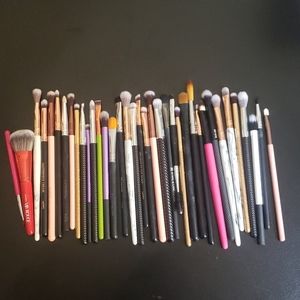 Eyebrush bundle
